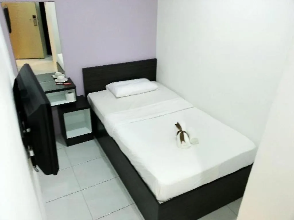 Hotel Checkedinn Ipoh