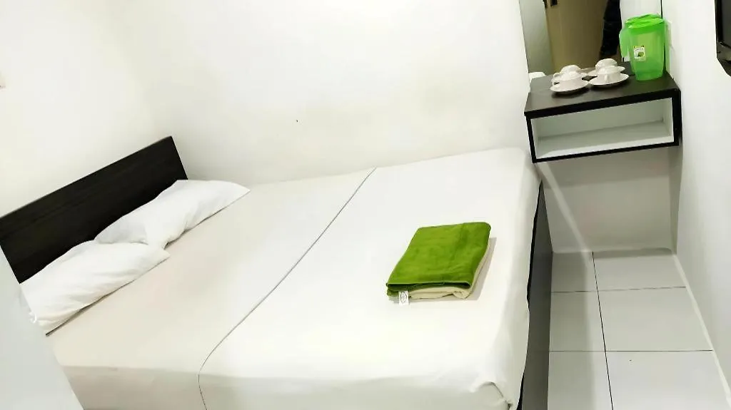 Hotel Checkedinn Ipoh 3*,